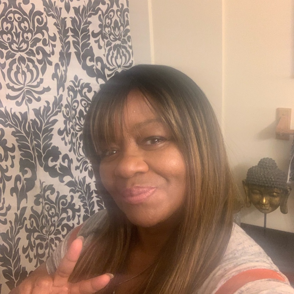 Meet your Posher, Paula